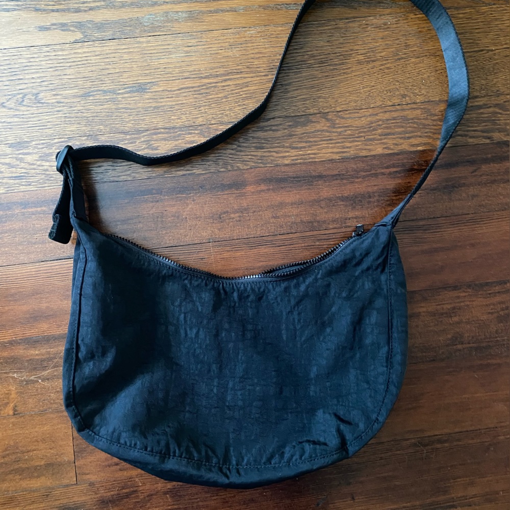 Medium Crescent Bag
